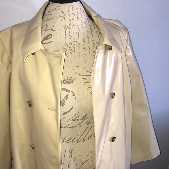 SOLD-New Camel Coat - Picture 5 of 8